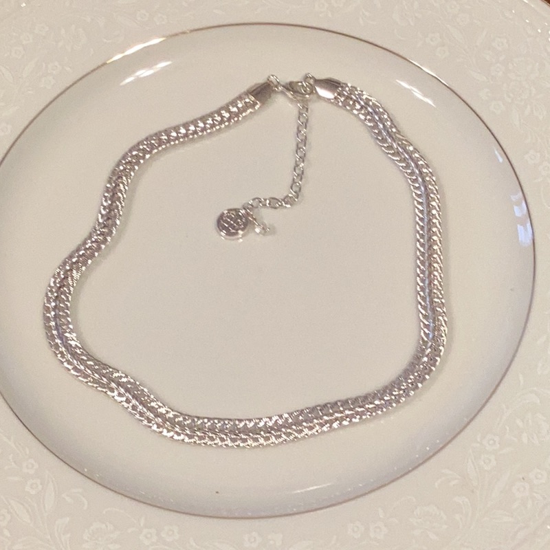 Bill Blass Choker